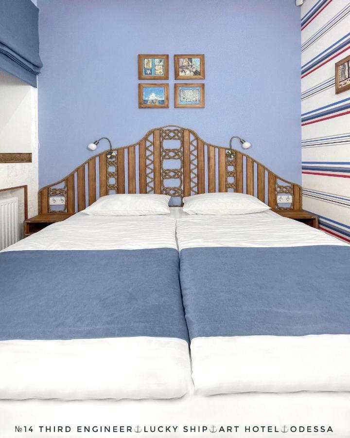 Lucky Ship Art Hotel Odessa Buitenkant foto