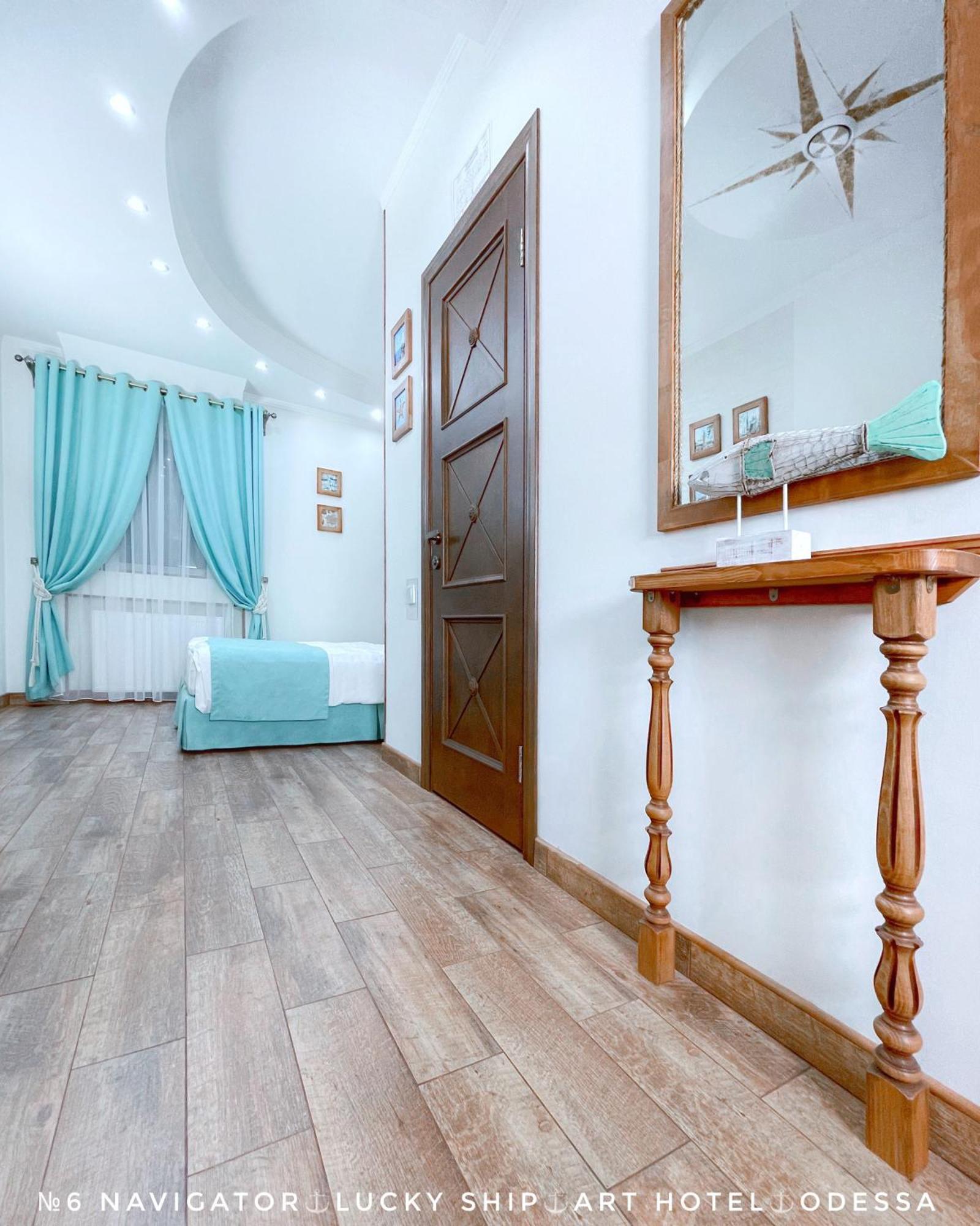 Lucky Ship Art Hotel Odessa Kamer foto