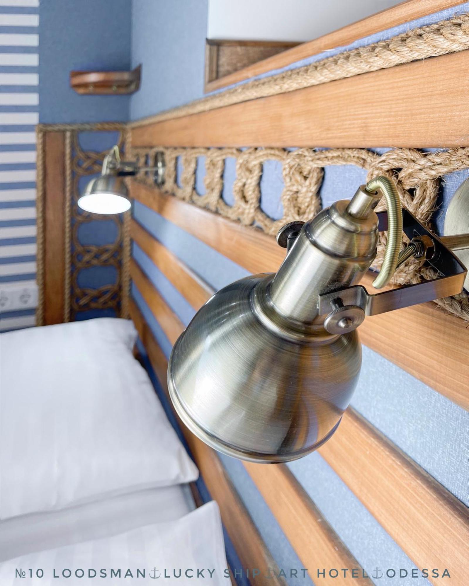 Lucky Ship Art Hotel Odessa Kamer foto