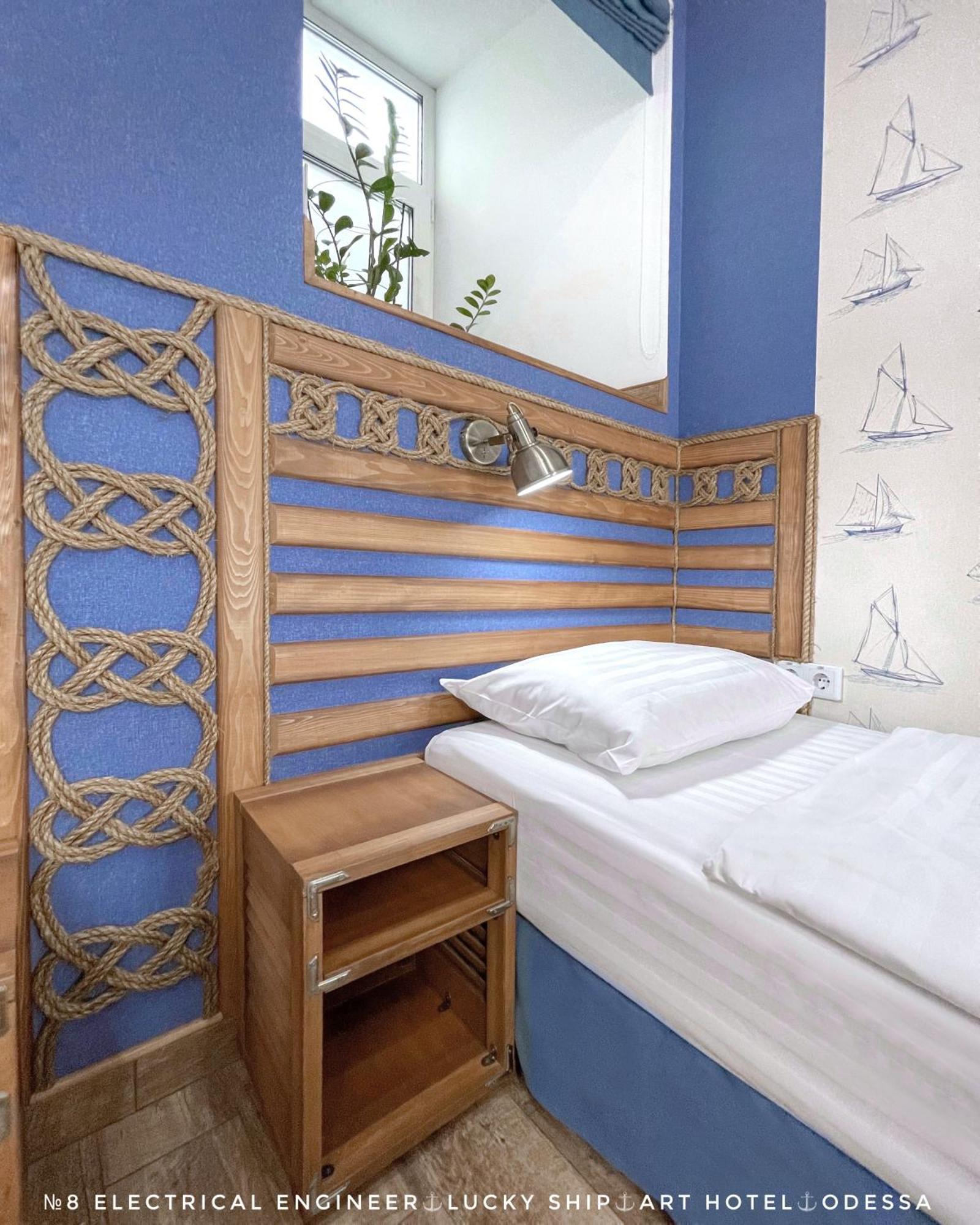 Lucky Ship Art Hotel Odessa Kamer foto