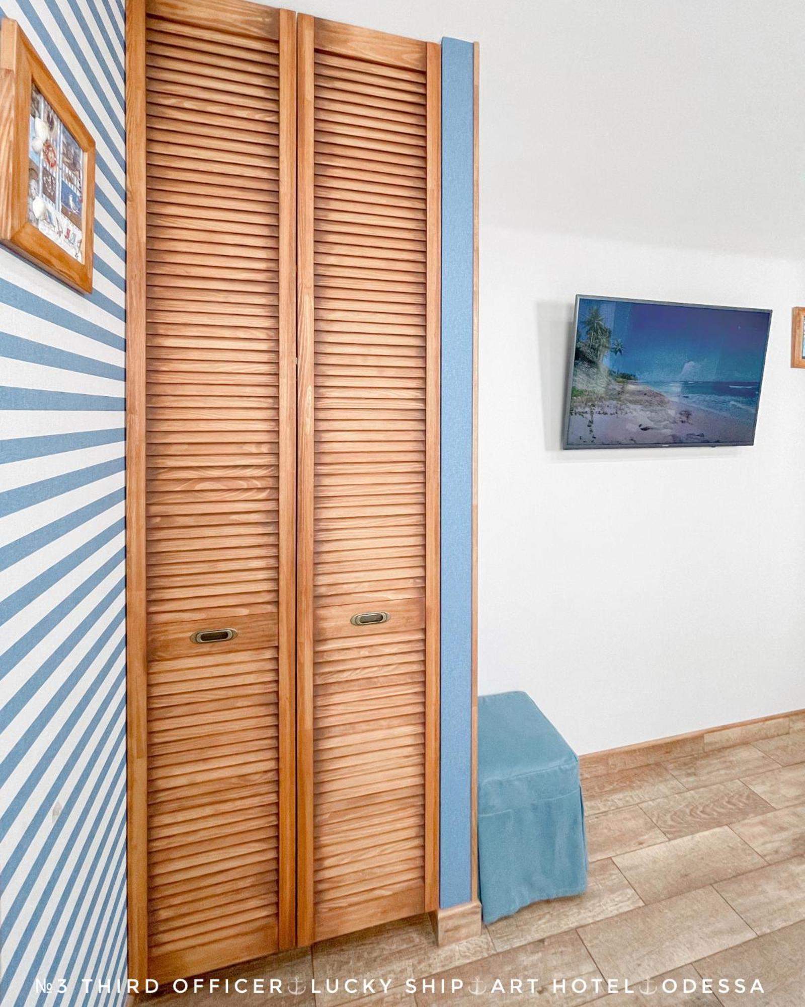 Lucky Ship Art Hotel Odessa Kamer foto