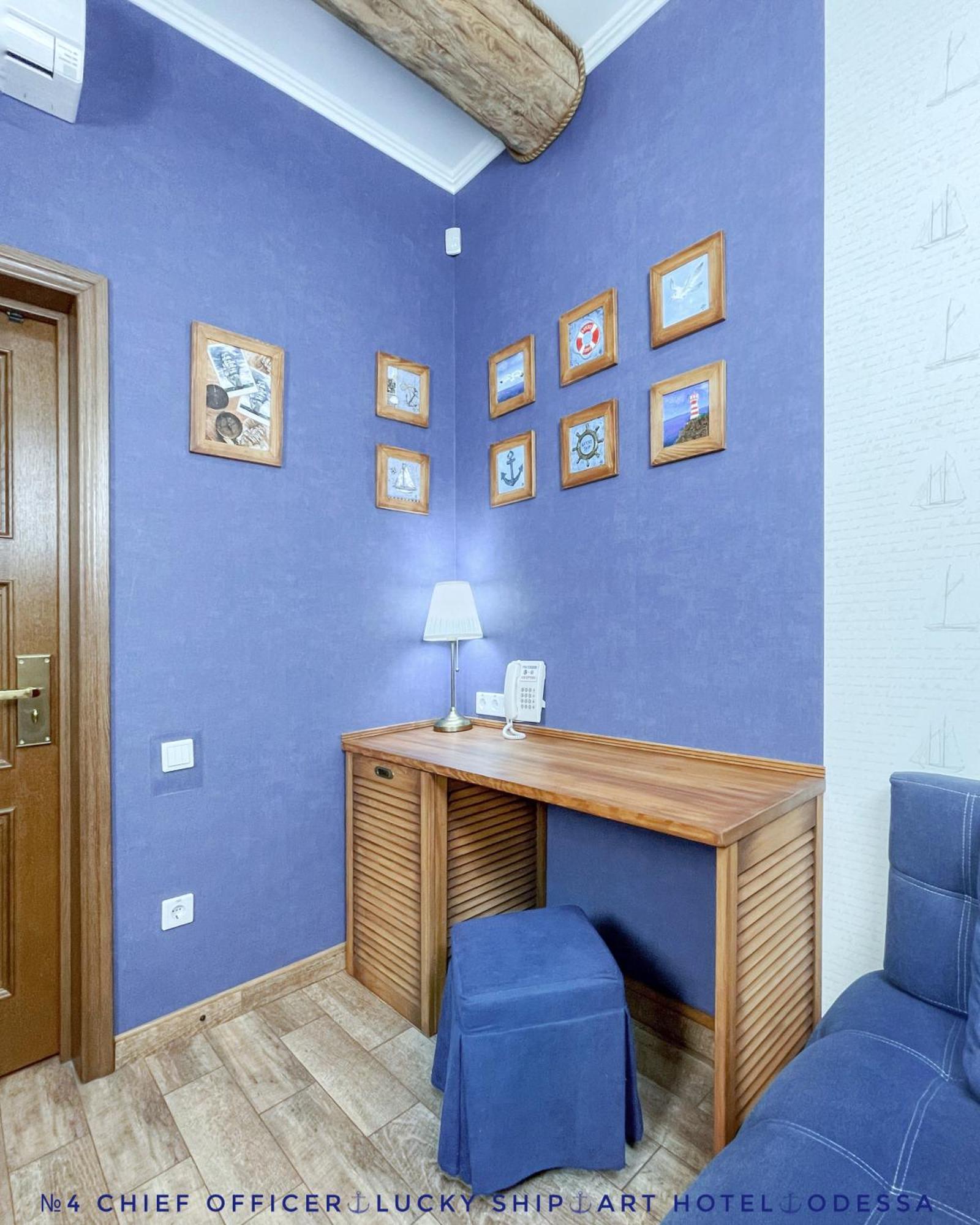 Lucky Ship Art Hotel Odessa Kamer foto